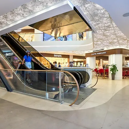 Luxury With Panoramic Sea Views In Mercury Towers St. Julian's