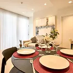 Apartment Luxury With Panoramic Sea Views In Mercury Towers