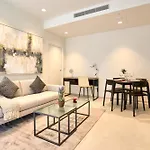 Apartment Luxury With Panoramic Sea Views In Mercury Towers