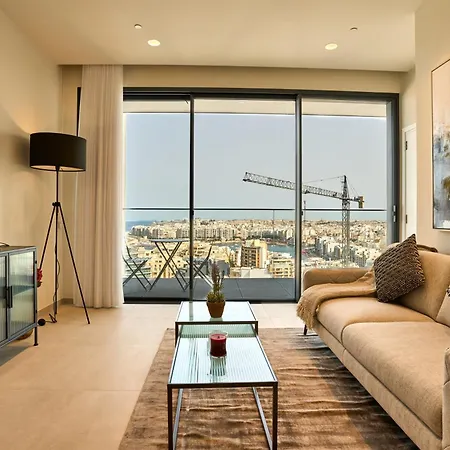 Apartment Luxury With Panoramic Sea Views In Mercury Towers