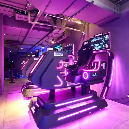 Luxury With Panoramic Sea Views In Mercury Towers Apartment *