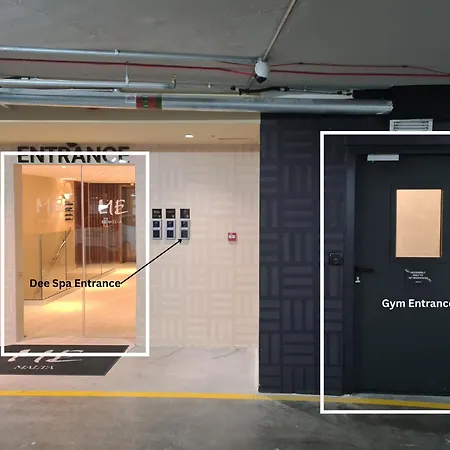 Luxury With Panoramic Sea Views In Mercury Towers Apartment *