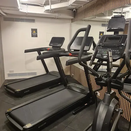 Luxury With Panoramic Sea Views In Mercury Towers Apartment