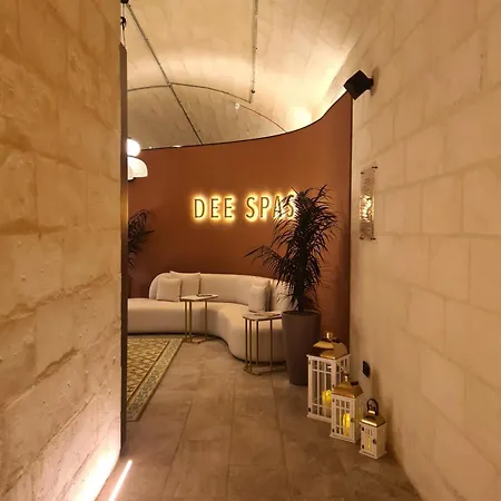 Luxury With Panoramic Sea Views In Mercury Towers